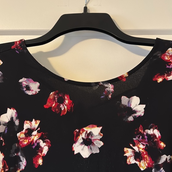 Loose fit floral tunic/blouse - Picture 3 of 6